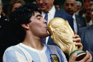 Maradona trophée